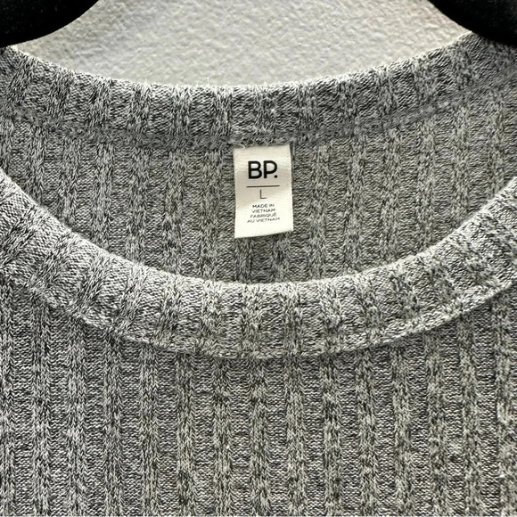 BP. Women's Long Sleeve Heathered Gray Crew Neck Ribbed Sweater Size L GUC - Picture 3 of 7